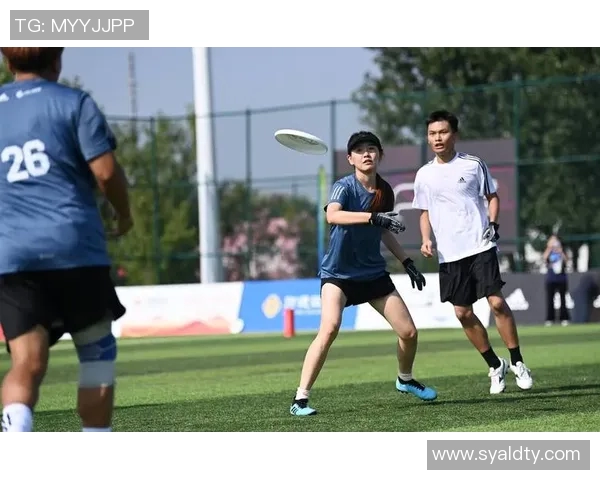 西安飞盘队的盯防革新探索与战术创新全景分析 西安飞盘队的盯防革新探索与战术创新全景分析