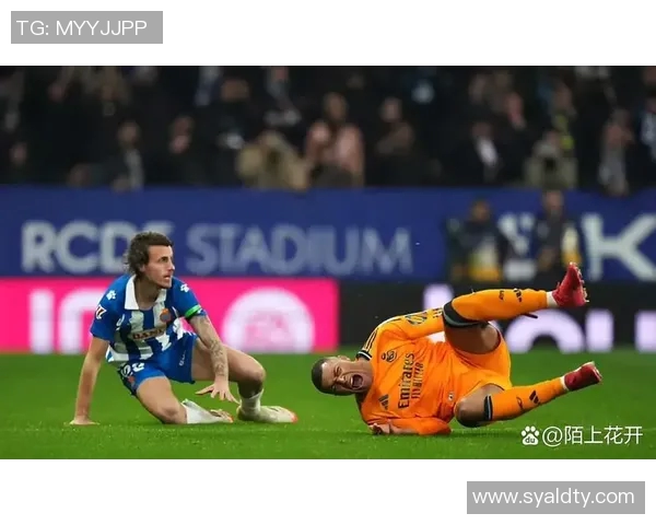 巴塞罗那与皇马历史性对决回顾一场震撼人心的1比7惨败