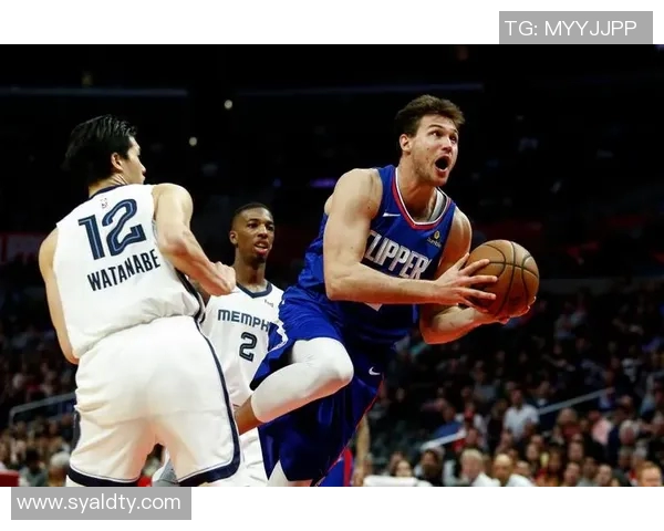 斯库特亨德森的篮球之路：从天才少年到NBA新星的成长历程