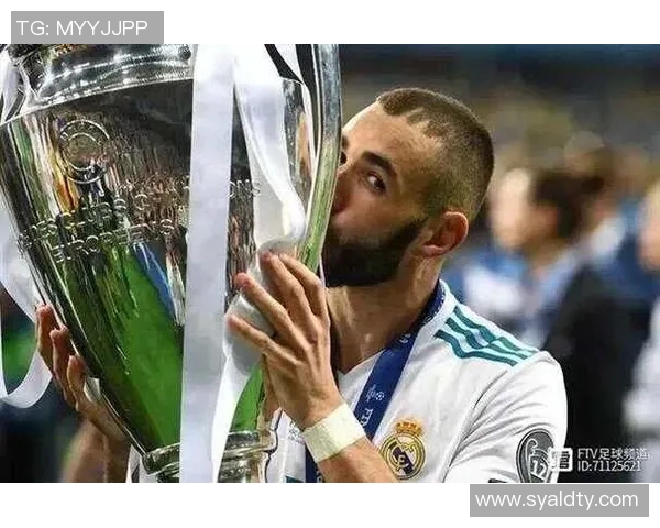 本泽马的传奇之路如何重塑现代足球的战术与风格