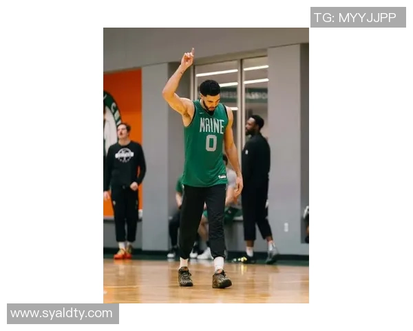 杰森塔图姆的篮球之路与成长历程分析