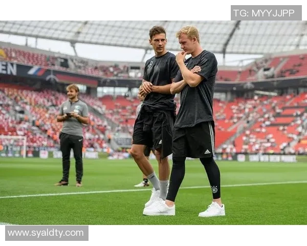 格雷茨卡在球场上的表现如何影响德国国家队的未来发展与战术调整