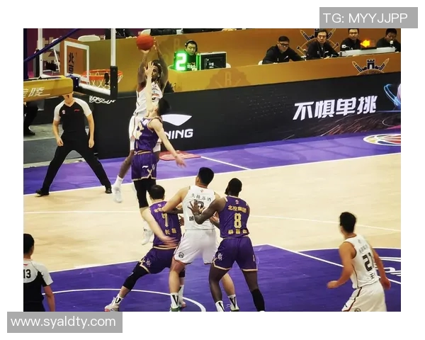 激情对决直播篮球广东队迎战北控队精彩瞬间不容错过 激情对决直播篮球广东队迎战北控队精彩瞬间不容错过