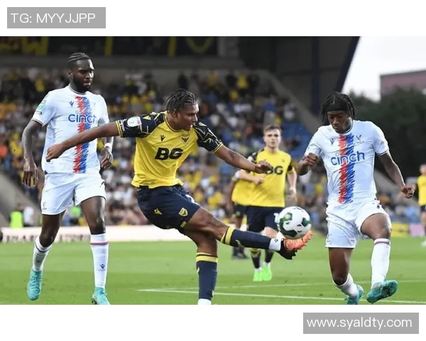 牛津联与莱斯特城激战正酣谁能在这场对决中笑到最后