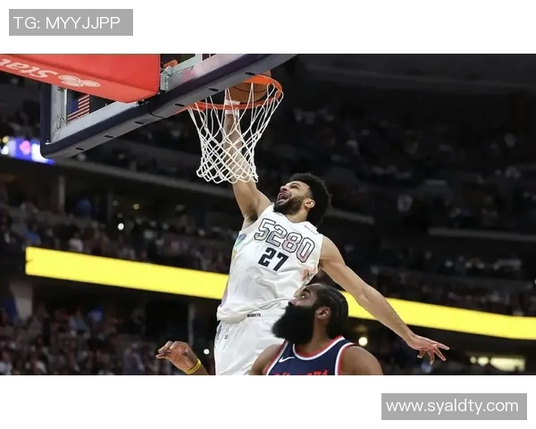 勇士与雷霆激战17号赛场争夺季后赛席位的关键对决