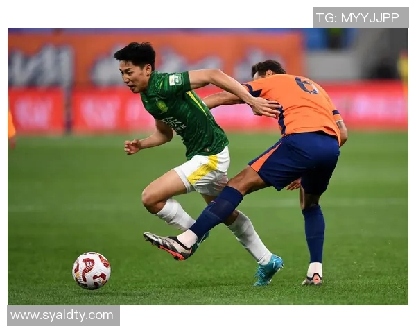 北京人和与华夏足球对决展现中超精彩瞬间与球队实力较量